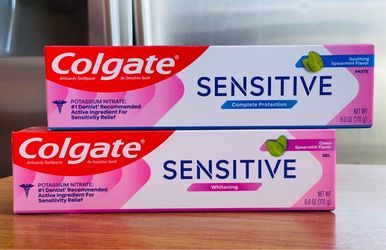 Colgate Sensitive Anticavity Whitening Toothpaste, Fresh Mint/ Mint Clean, 6 oz