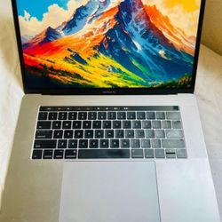 A1707 15” Touchbar Macbook Pro Space Grey 2.9Ghz i7 16Gb Ram 512GB SSD OS Sequoia