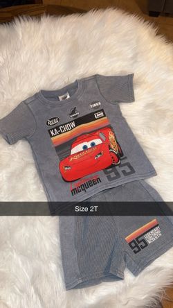 Gray lighting McQueen set