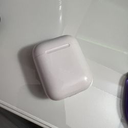AirPod 2nd Generation CHARGING CASE ONLY