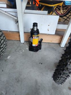 12 Ton Jack
