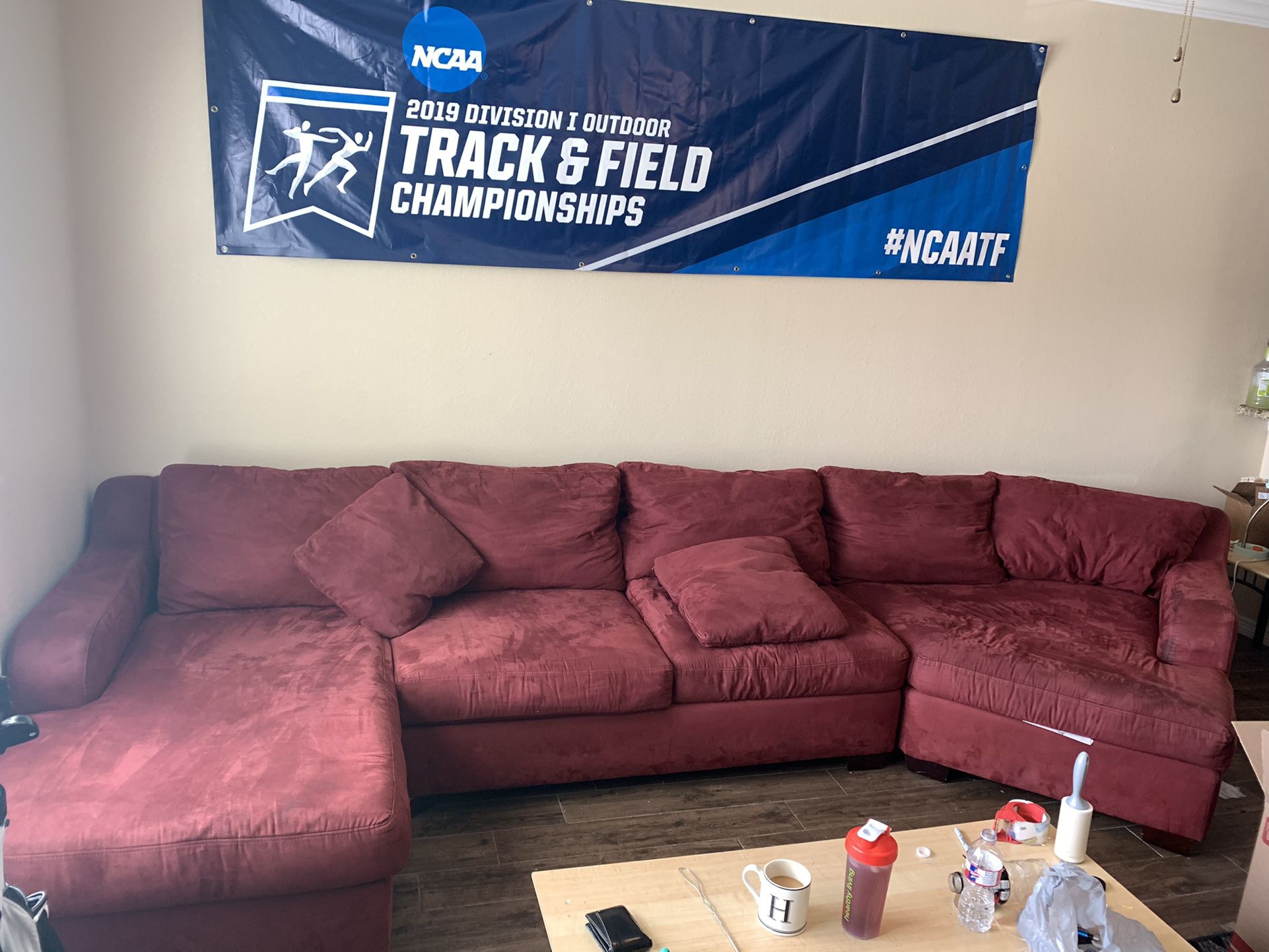 Couch/sectional 