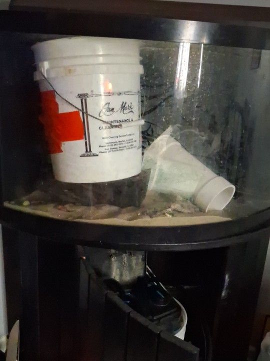 Corner tank 55 Corner tank comes with everything Come get it