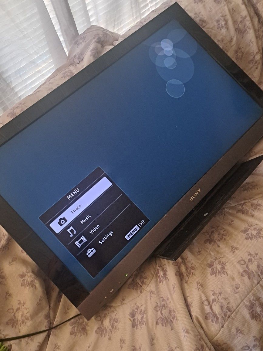50" SONY TV NO REMOTE GOOD WORKING CONDITION