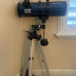 Orion  StarBlast ll  4.5 EQ  Telescope