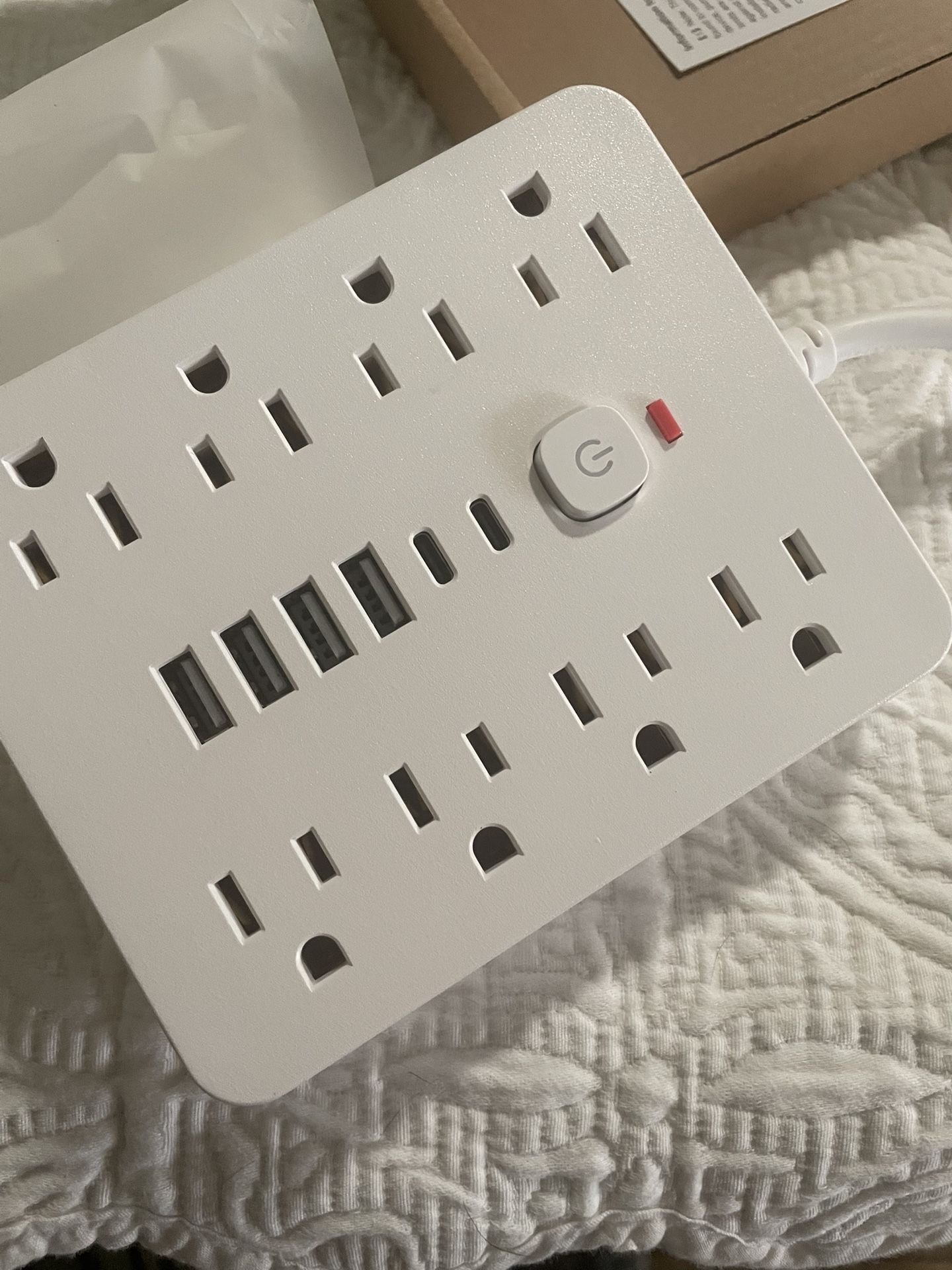 8 Power Outlets And 6 Cell Connections