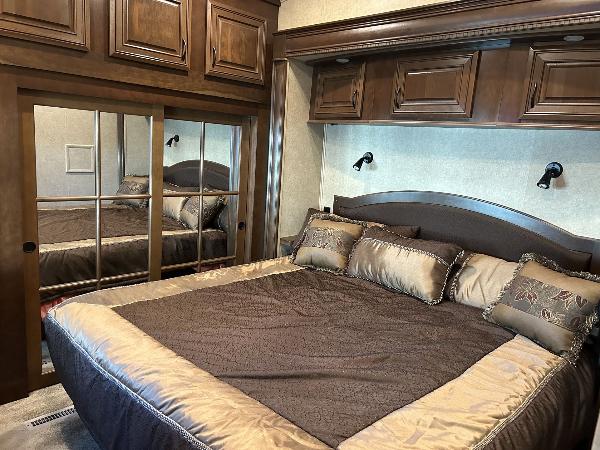 2015 Jayco Pinnacle 38FLSA for Sale in Corinth, NY OfferUp