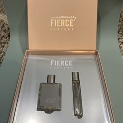 Brand New Women’s Abercrombie and Fitch Naturally Fierce Perfume Gift Set 