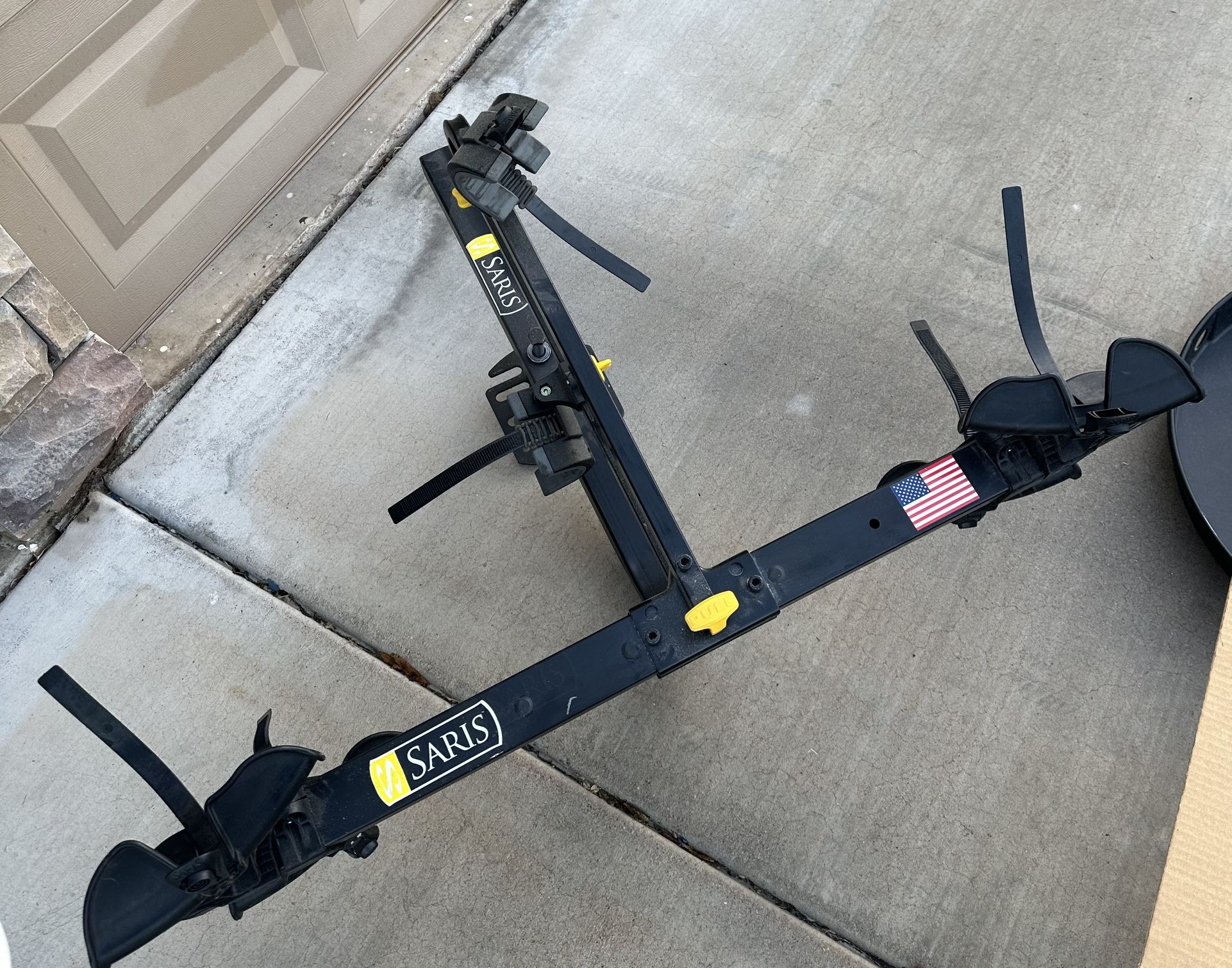 Saris Bike Carrier For Jeep Tire Mount $100