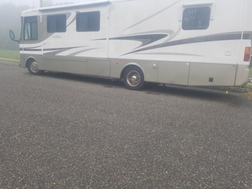 2003 MONACO LAPALMA RV