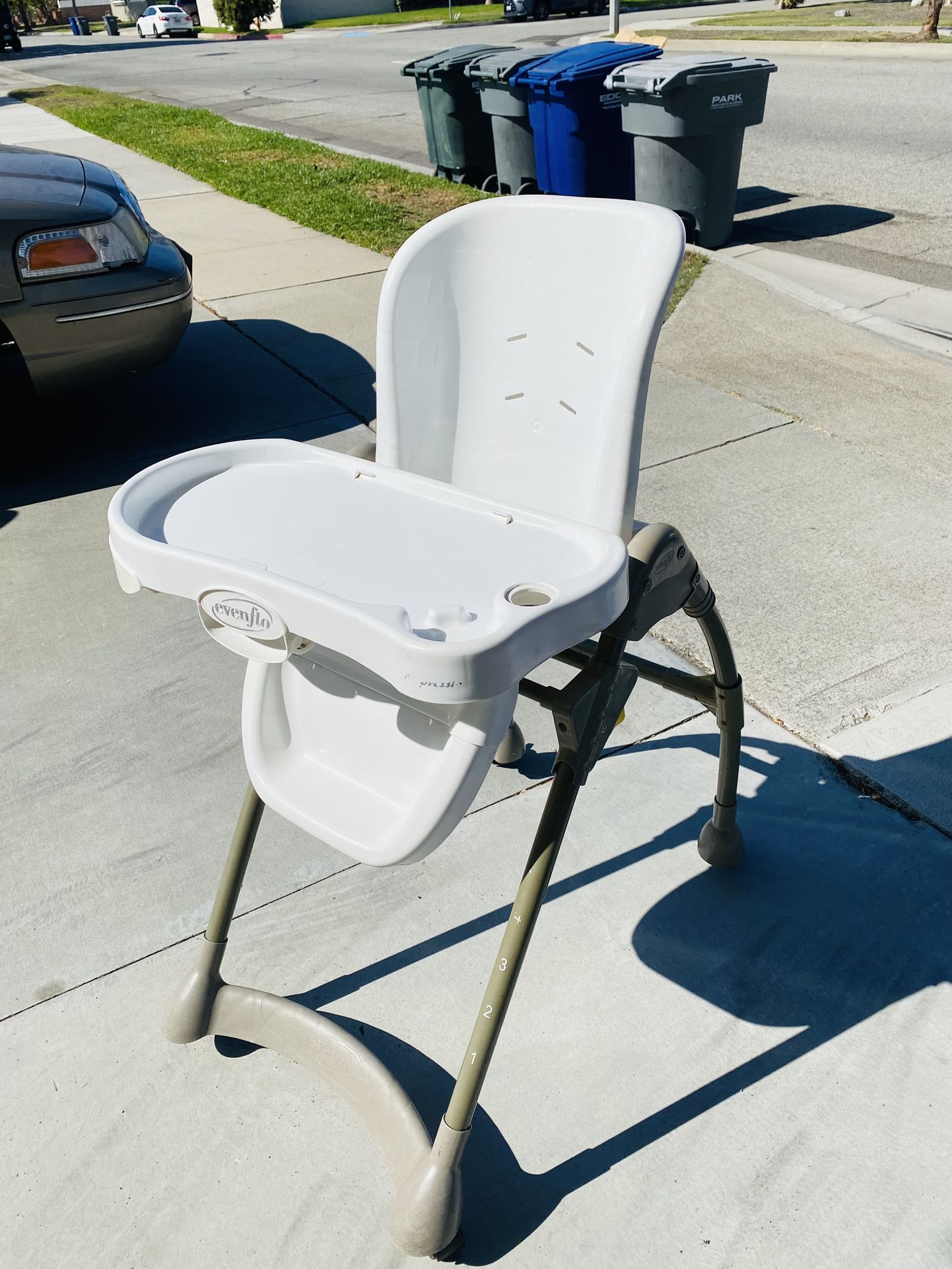 hi Chair. See description.