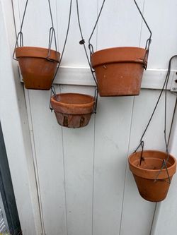 6” Hanging terracotta pots