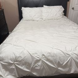 bed frame and dresser set 