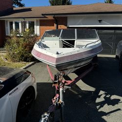 1990 WINN Speed Boat W/trailer
