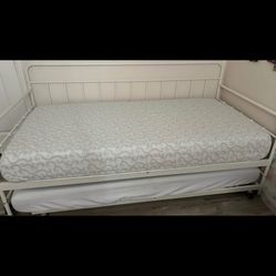 Twin Trundle Bed With Two Mattresses Read Description 