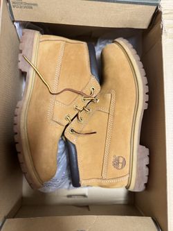 Timberland Women's Nellie Waterproof Chukka Boots Size 8