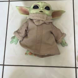 Talking Baby Yoda Plushie 
