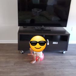 Free TV Stand 