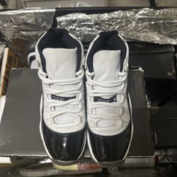 Air Jordan 11 Concord High Size 7Y