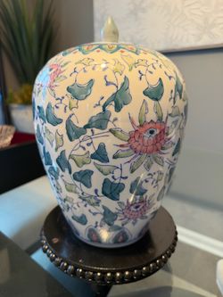 Vintage Chinese Ginger Jar