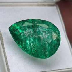 12.1 CT Certified Natural Emerald