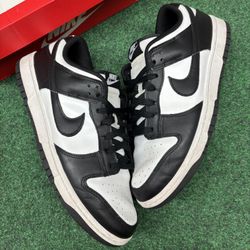NIKE DUNK LOW PANDA SIZE 11