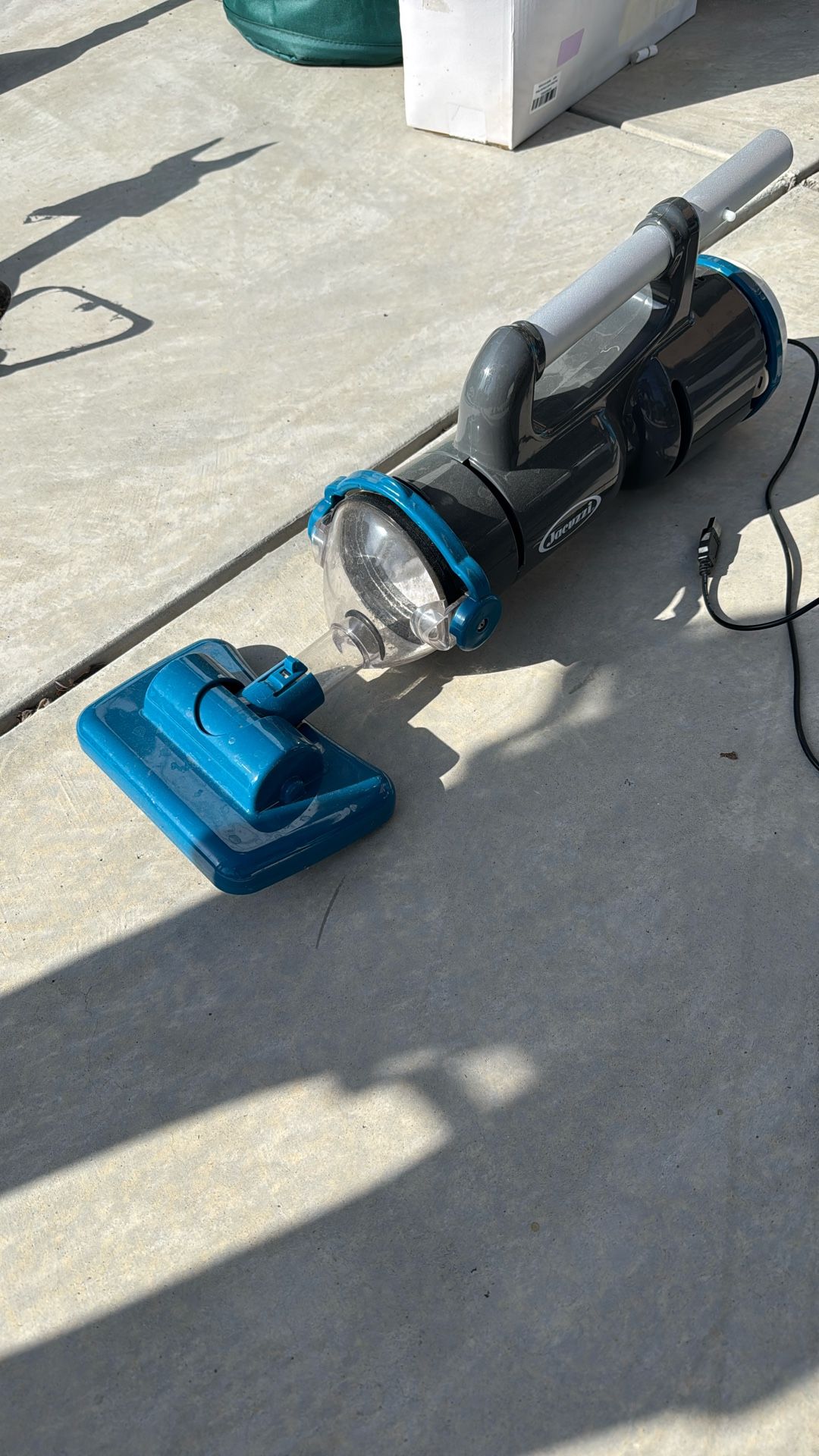 Jacuzzi Spa And Pool Vacuum