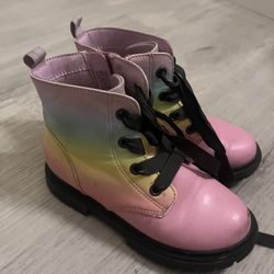 Girl boots