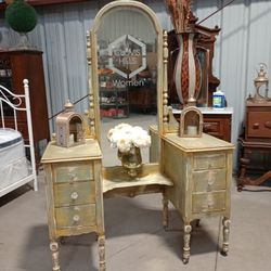 Vintage Vanity 