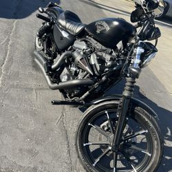 2018 Harley Davidson Sportster 883 Iron