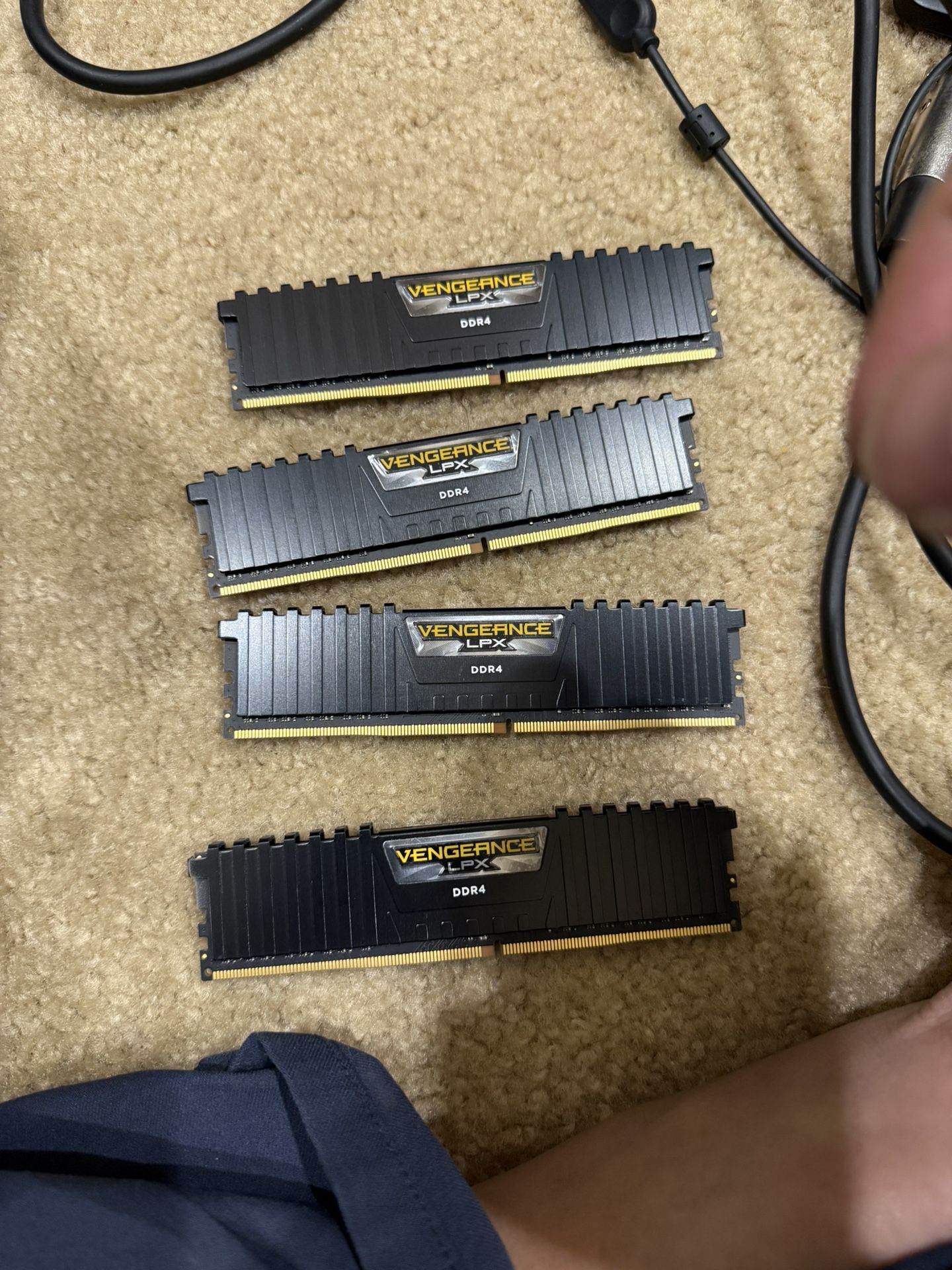 Corsair Vengeance LPX 32GB (4x8GB) DDR4 3600 (PC4-28800) C18 1.35V Desktop Memory - Black