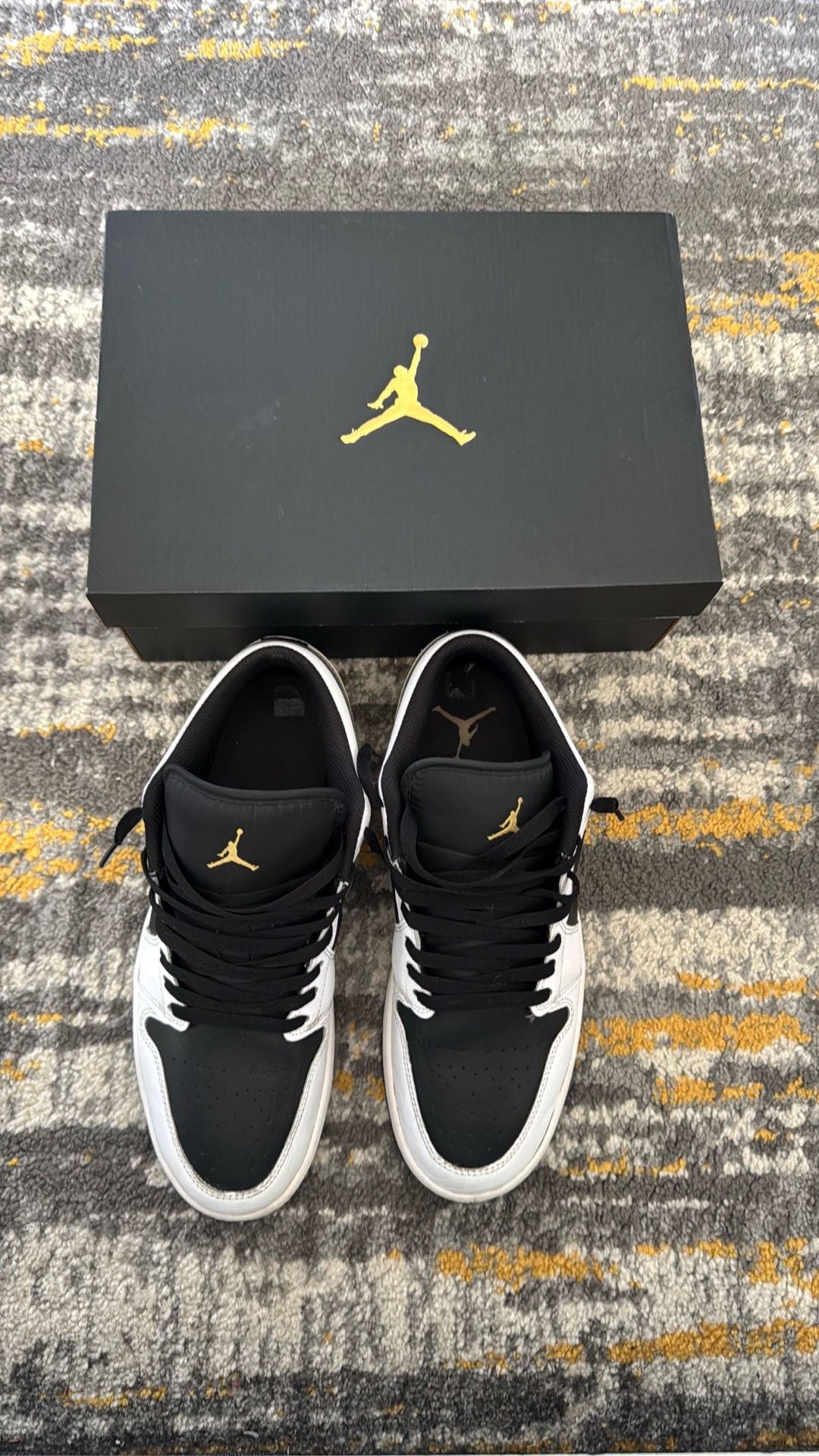 Air Jordan 1 low