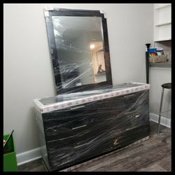 NEW 6 DRAWER DOUBLE DRESSER AND MIRROR 😊 Available in BLACK, WHITE, GREY or CHARCOAL color