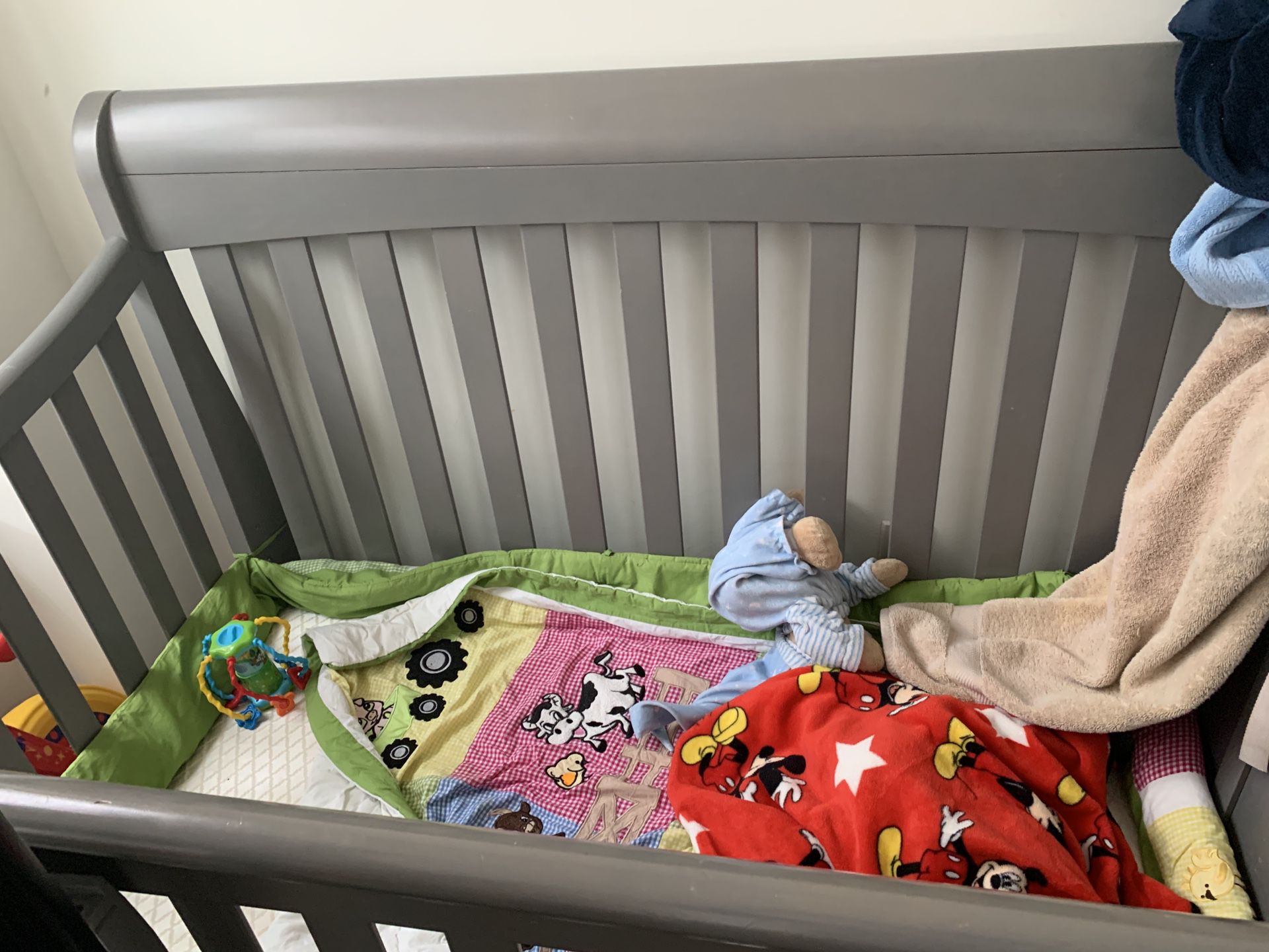 Grey Crib and Dresser (BabiesRUs)