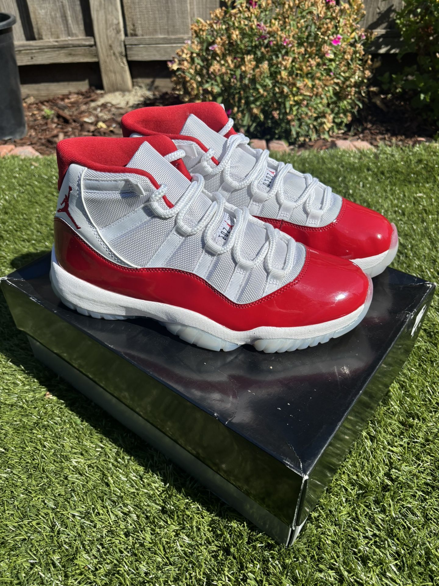 Jordan 11 (cherry) Sz 10