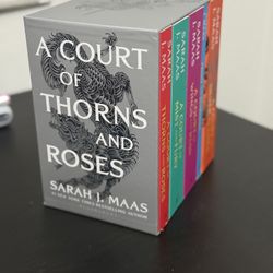 A Court Of Thorns And Roses Set 