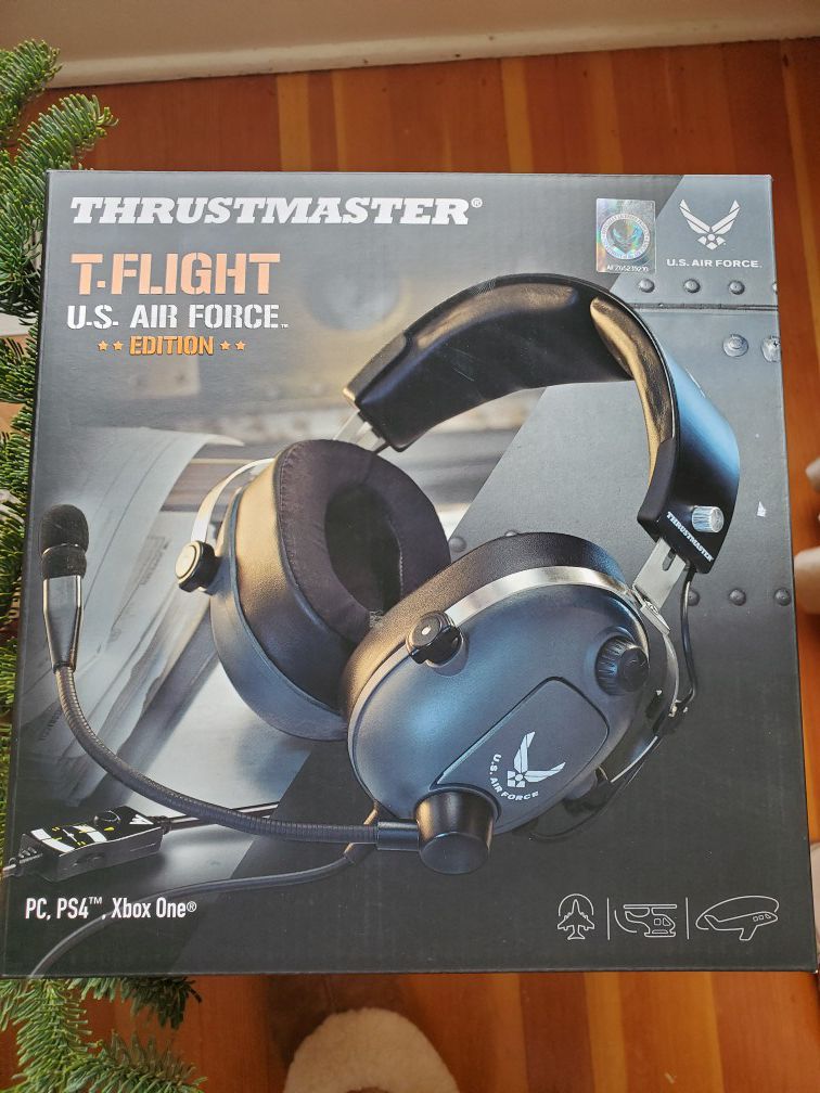 Thrustmaster T.FLIGHT Air Force gaming headset brand new headphones PS4 Xbox PC microphone