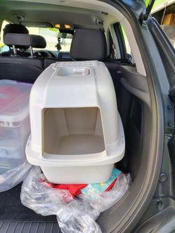 Cat litter box