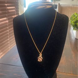 Real Gold Beatiful Chain Whit Pendant