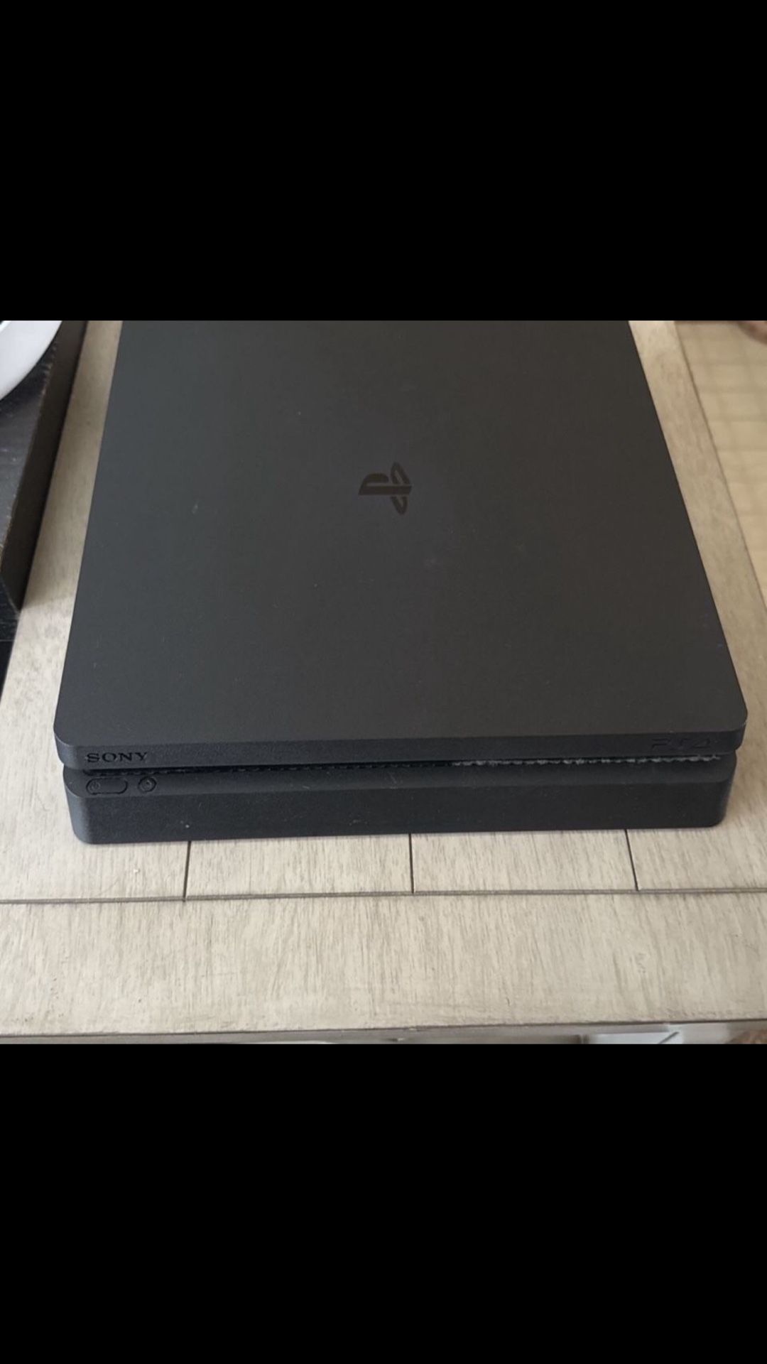 PS4 Slim