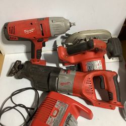 MILWAUKEE BATTERY TOOLS 28V