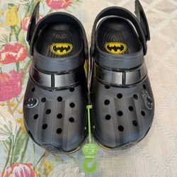 Crocs Batman Batmobile Size 9 BRAND NEW