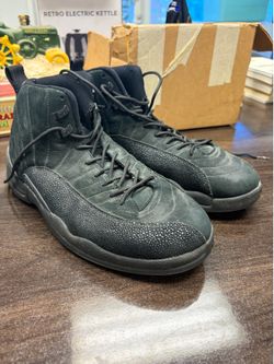 Jordan Black Mid Top Lace Up Men's Athletic Sneakers Style Size 10.5
