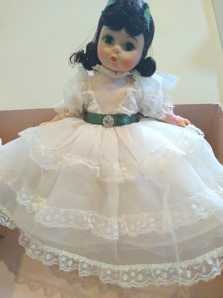 Madame Alexander Scarlett Doll In Original Box