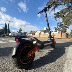Electric scooter