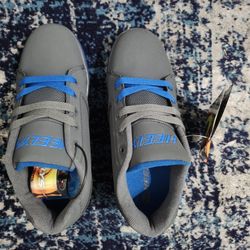 Brand New Boys Youth Size 6 Heely's