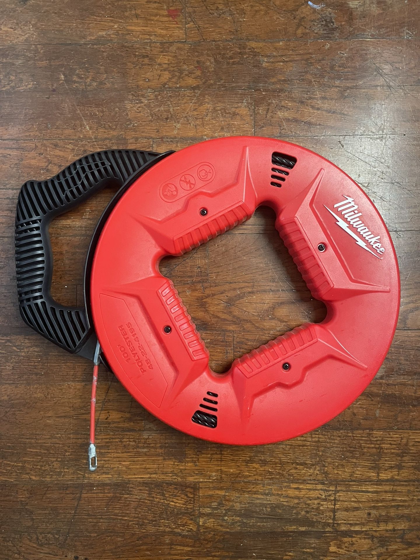 Milwaukee 100 Polyester Fish Tape with Flexible Metal Leader