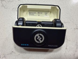 Hollyland Lark M2 Wireless Microphone for iPhone (Lightning) – Complete Kit