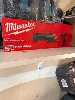 Milwaukee sawsall