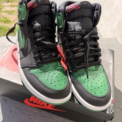 Jordan 1 Retro High pine green/black